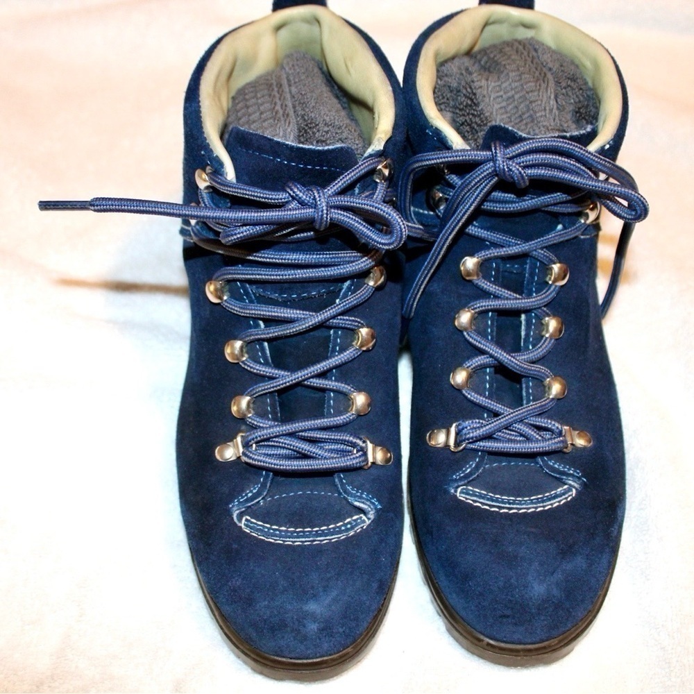 Raichle hiking boots 8.5 narrow. Worn once.  Excellent condition.  Quality!!​​​